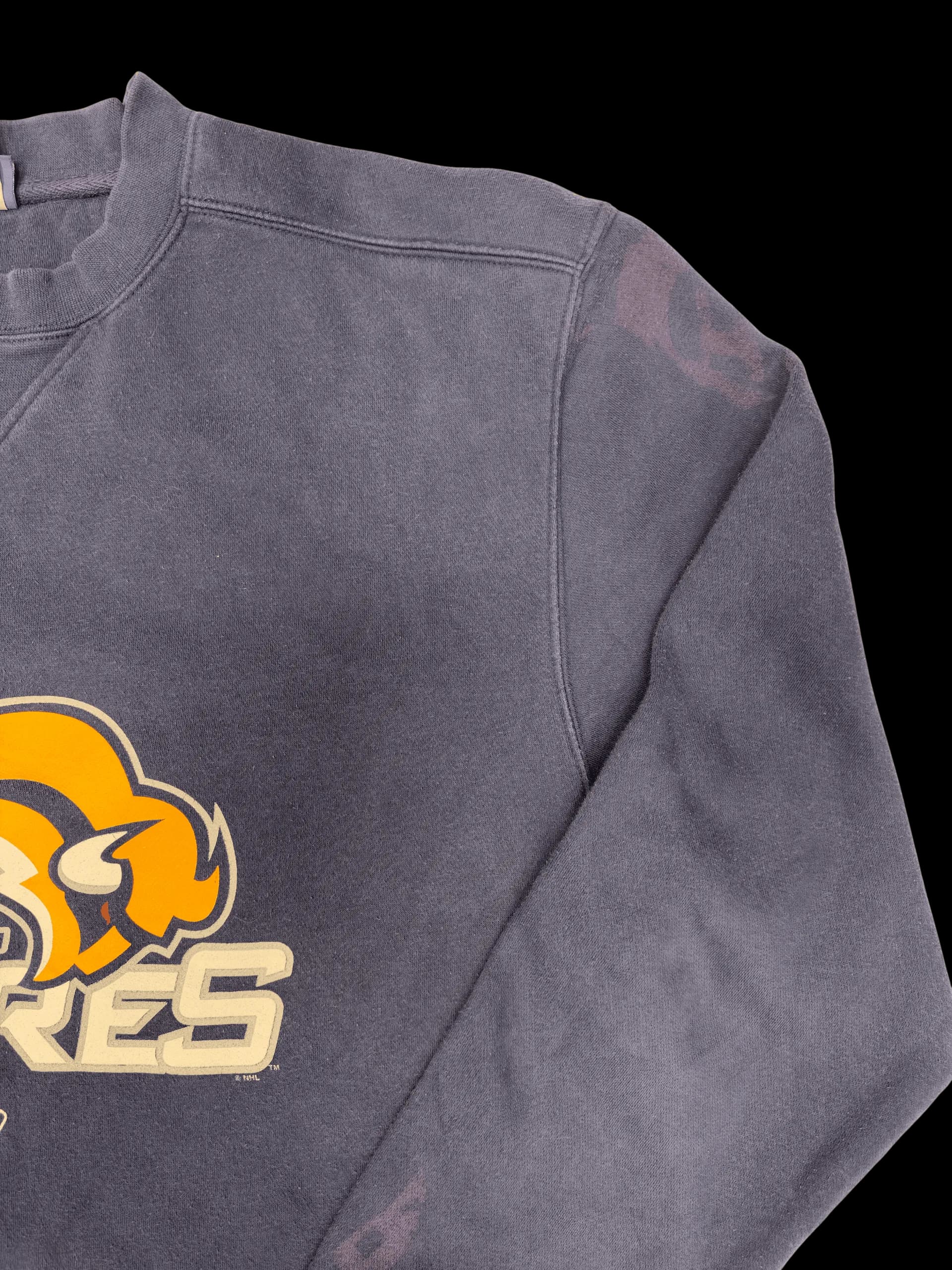 Vintage Sweatshirt-Reebok Buffalo Sabres Graphic Crewneck Sweatshirt (Navy) - image 5
